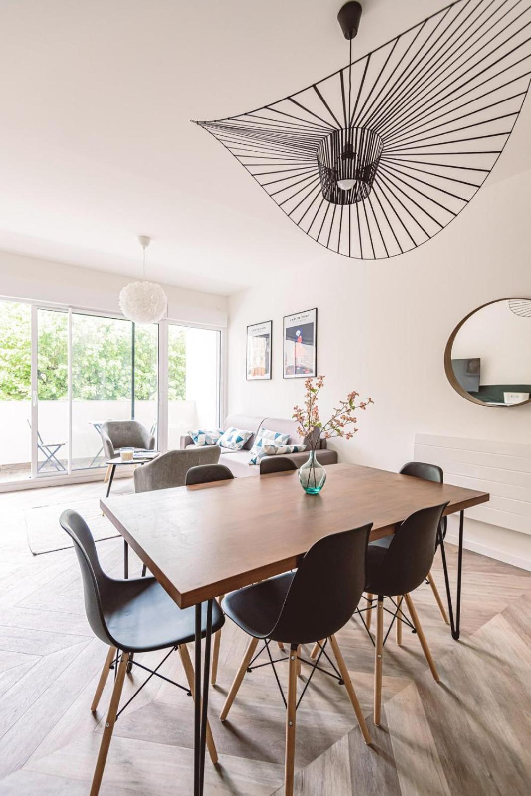 Appartement Henri Au Pied De La Cathedrale. à Reims Extérieur photo
