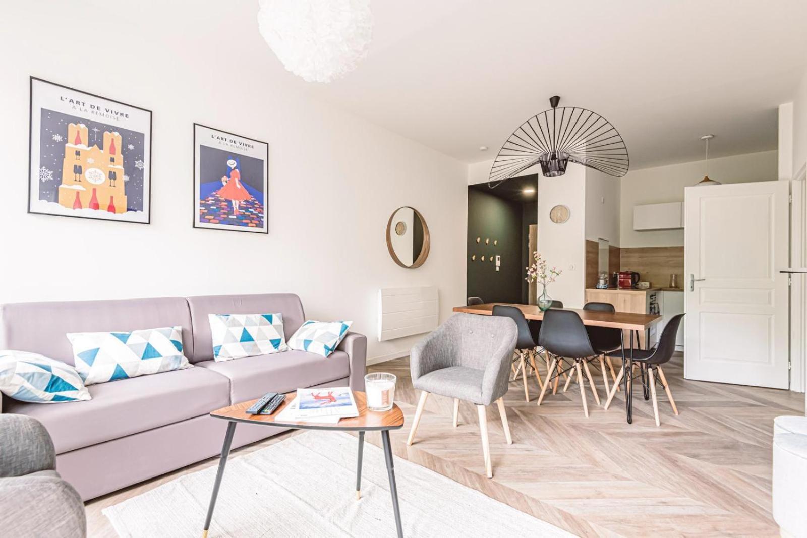 Appartement Henri Au Pied De La Cathedrale. à Reims Extérieur photo