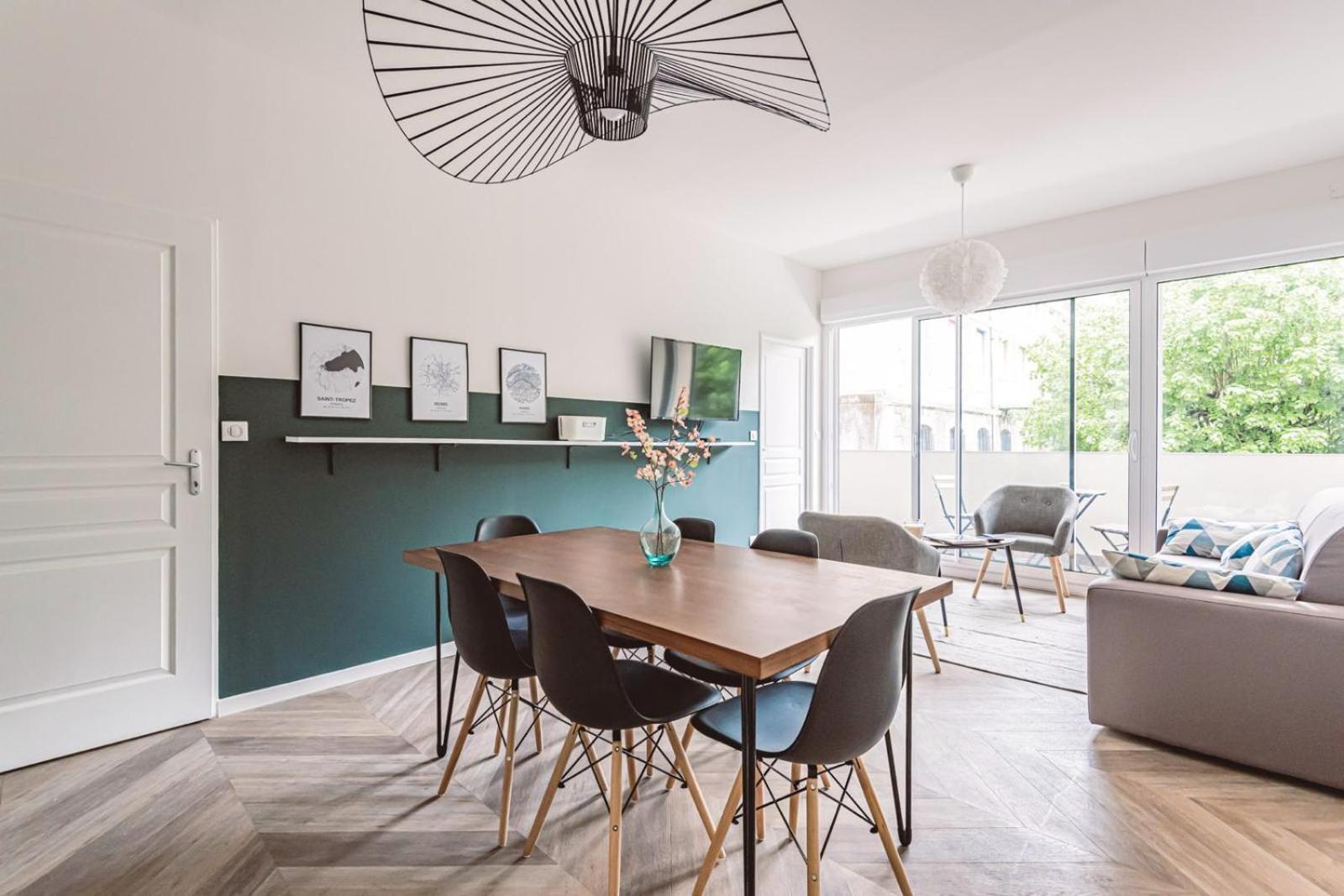 Appartement Henri Au Pied De La Cathedrale. à Reims Extérieur photo
